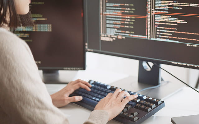 未来を拓く、女性起業家のためのテクノロジー実装に向けたワークショップ サムネイル画像